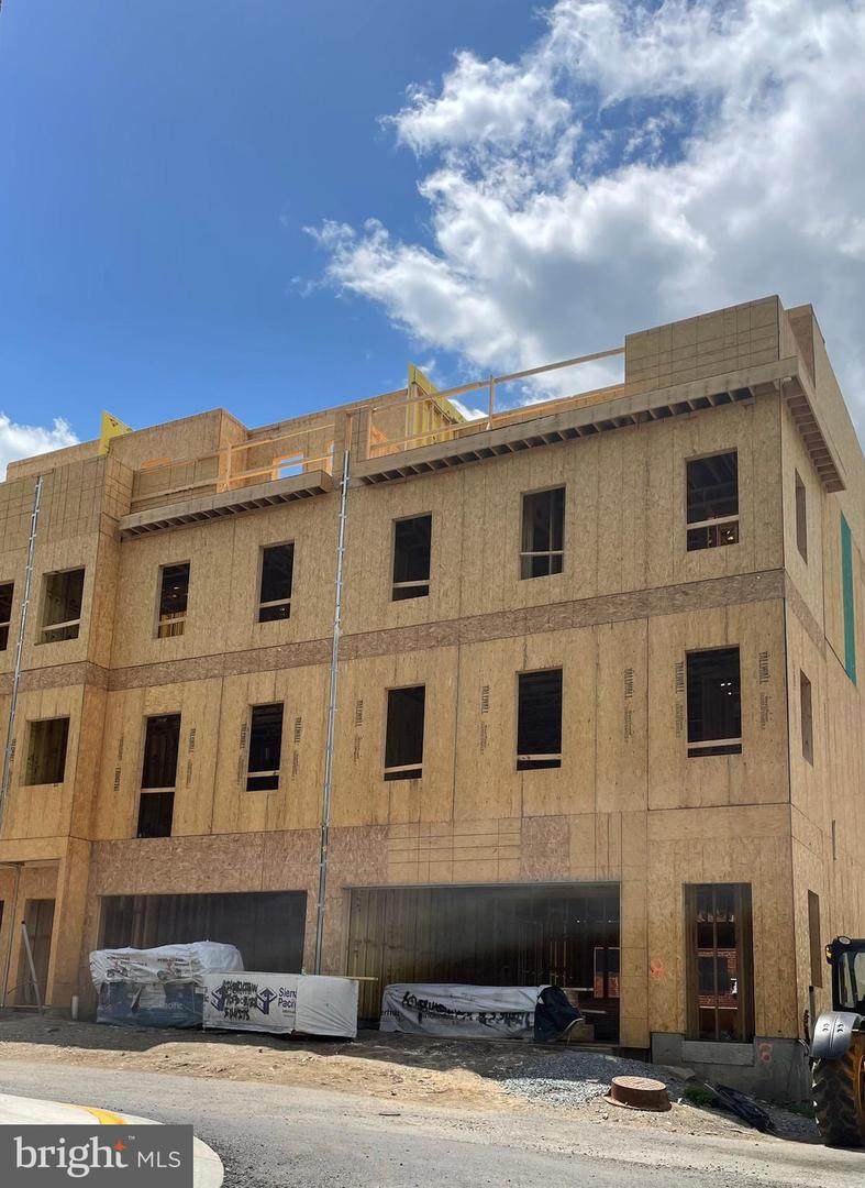 522 Mia Street - Photo 1