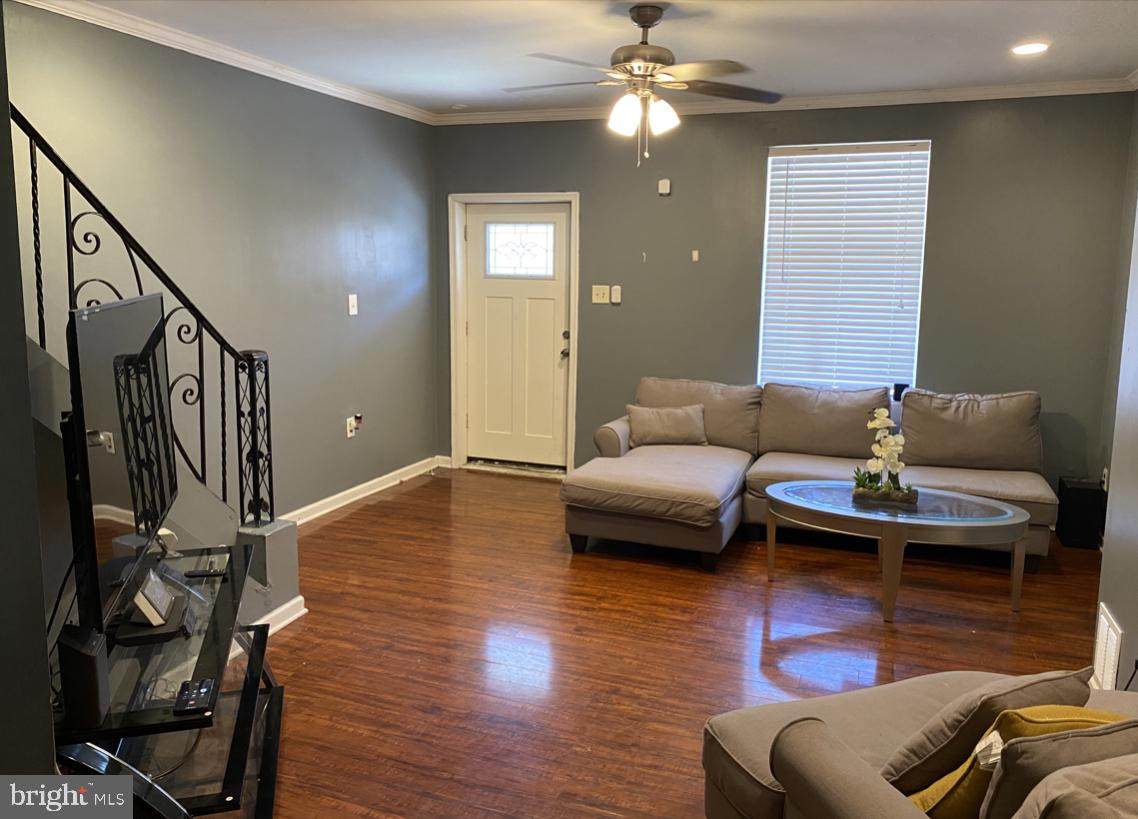 6639 Leeds Street - Photo 1