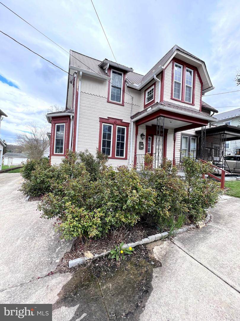 22 High Street - Photo 1
