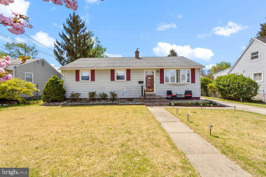 214 Henry Street - Photo 1