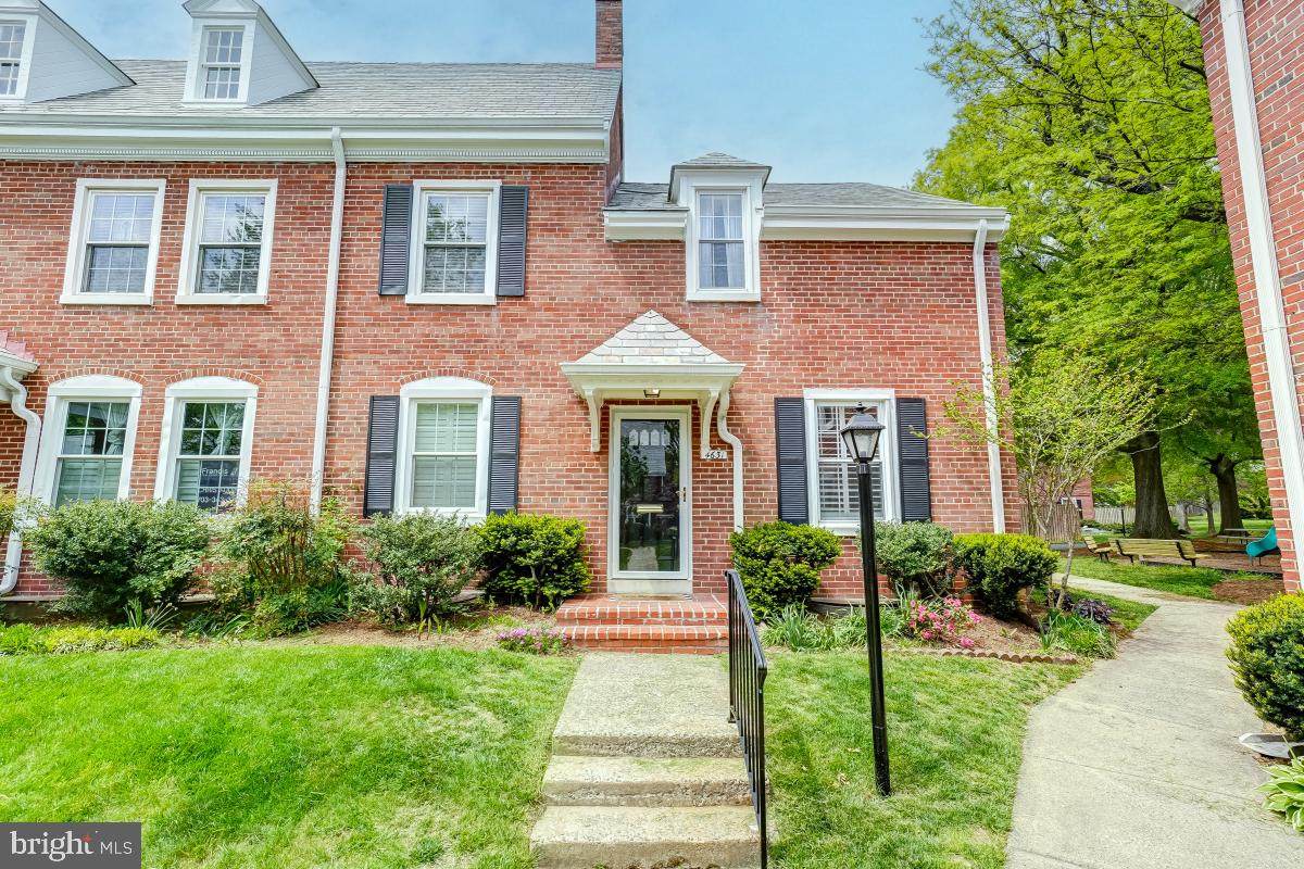 4631 36TH Street - Photo 1