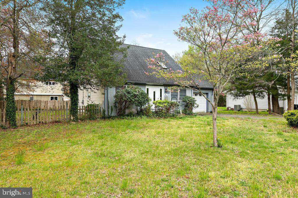 10 Seminole Drive - Photo 1