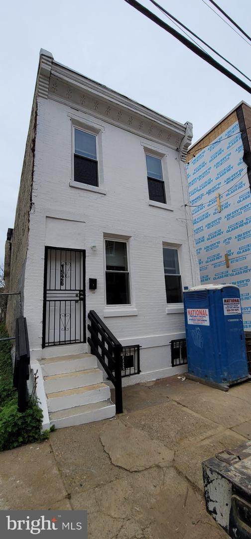 1526 25TH Street - Photo 1