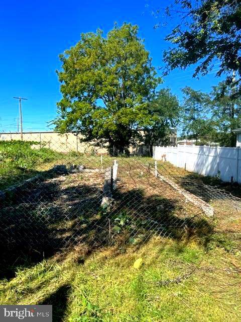 1046 44TH Street - Photo 1
