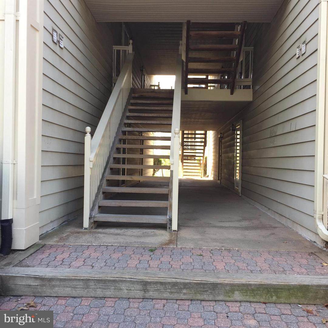 12005 Ridge Knoll Drive - Photo 1