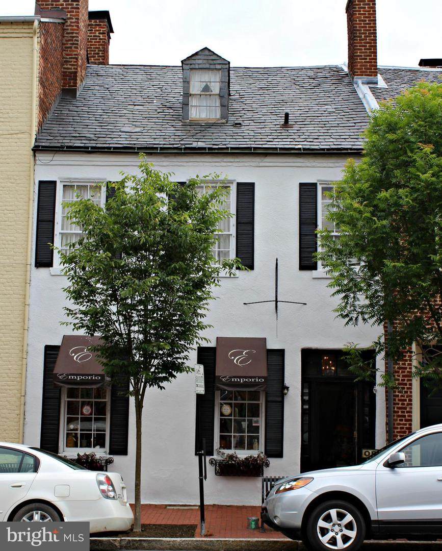 703 Caroline Street - Photo 1