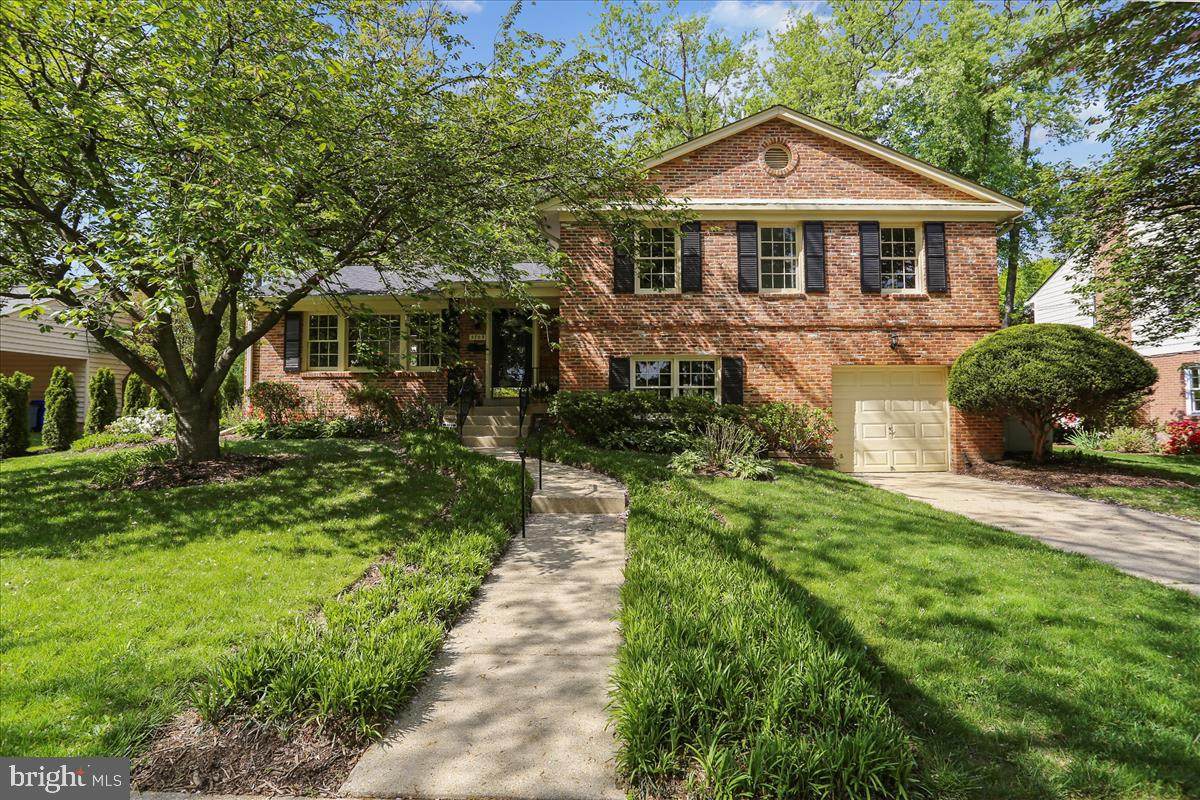 5709 Cheshire Drive - Photo 1