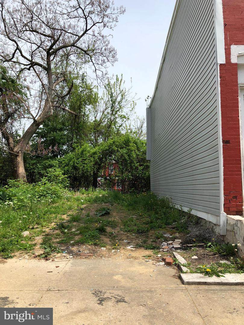 1813 Ringgold Street - Photo 1