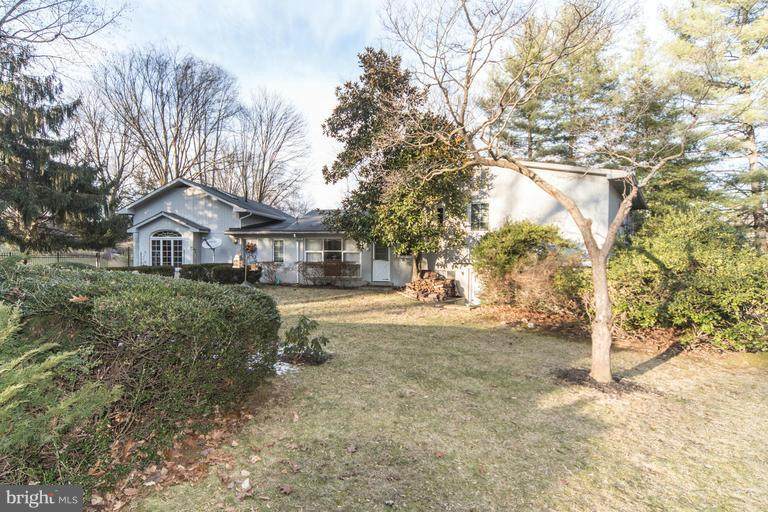 6914 Selkirk Drive - Photo 1