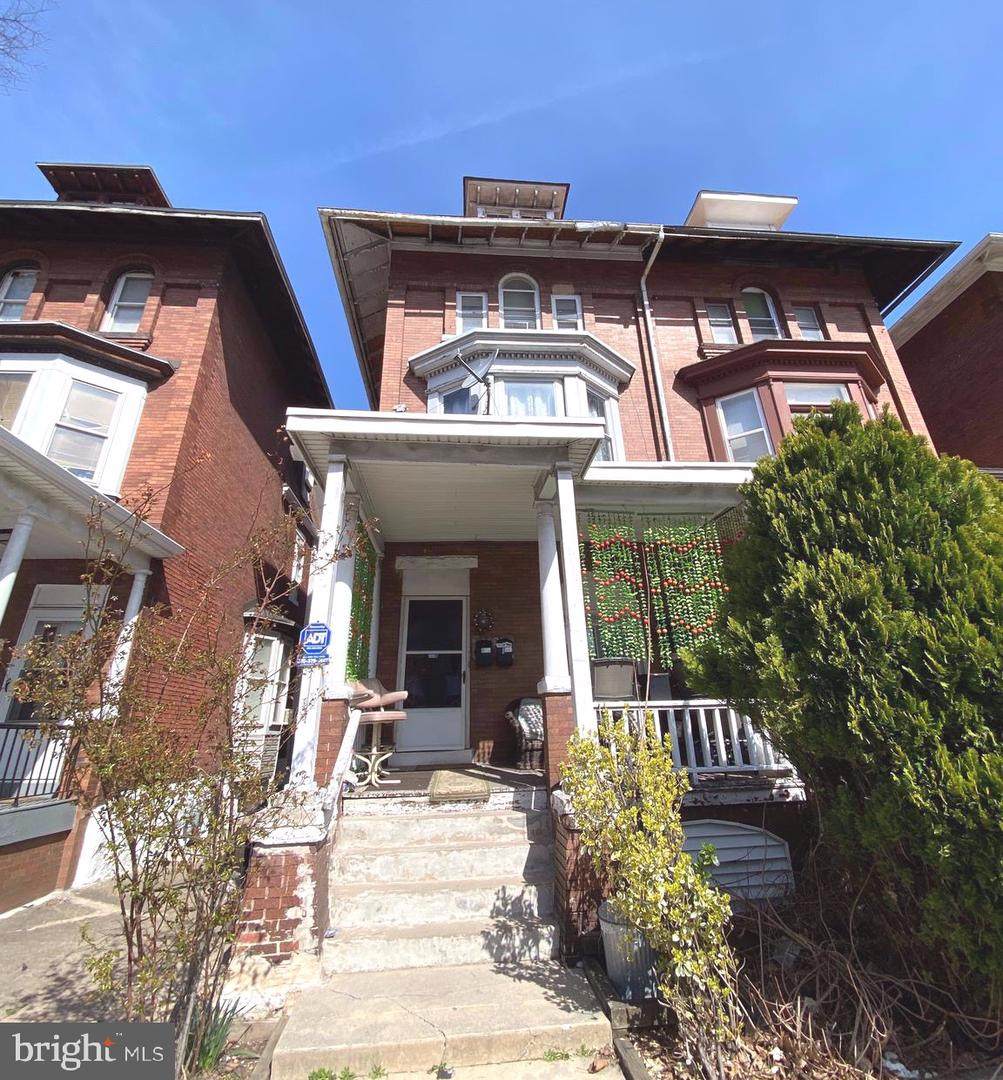 1620 State Street - Photo 1