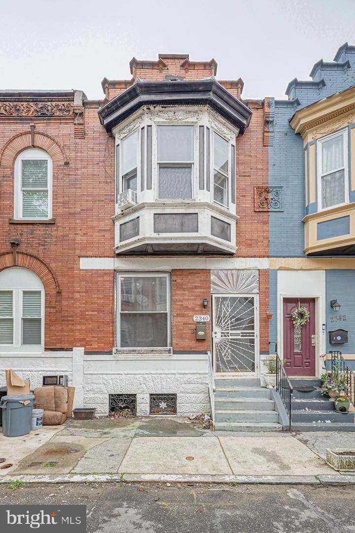 2340 Nicholas Street - Photo 1