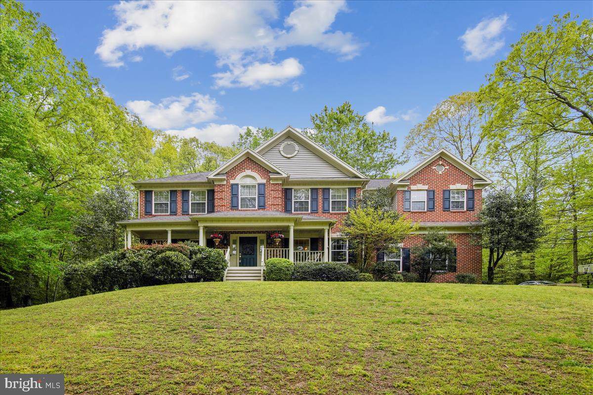 3048 Whispering Drive - Photo 1