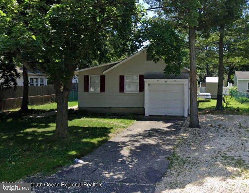 949 Beachwood Boulevard - Photo 1