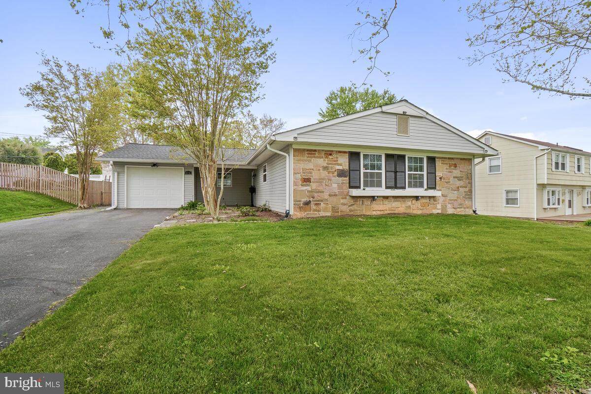 15721 Presswick Lane - Photo 1