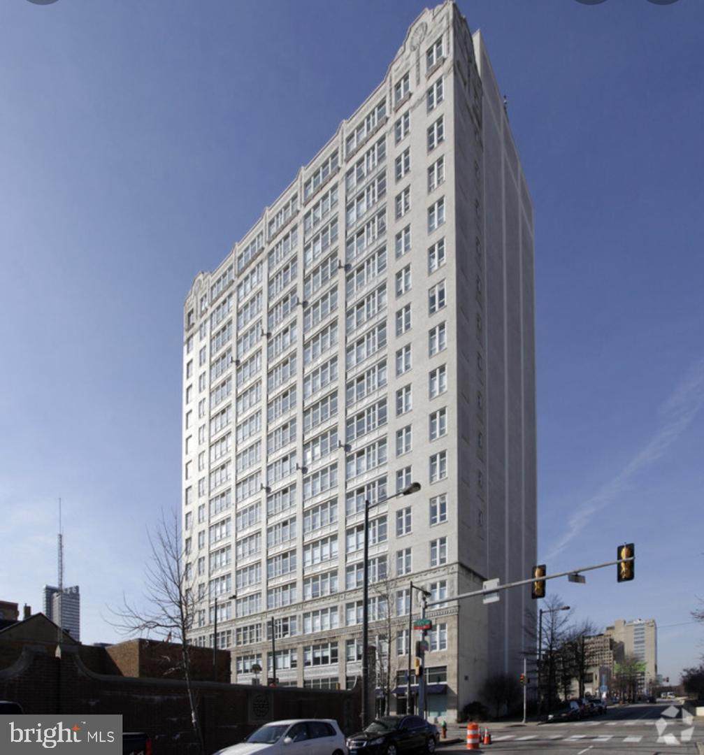 1100 Vine Street - Photo 1