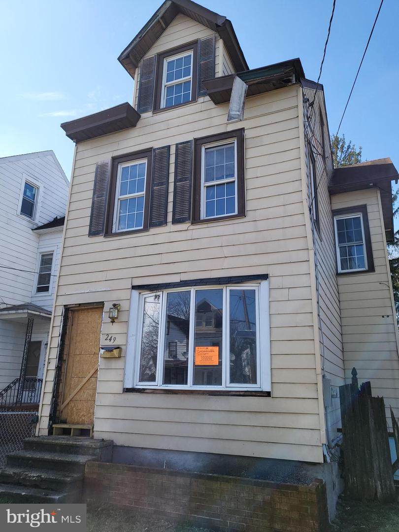 249 Lafayette Avenue - Photo 1