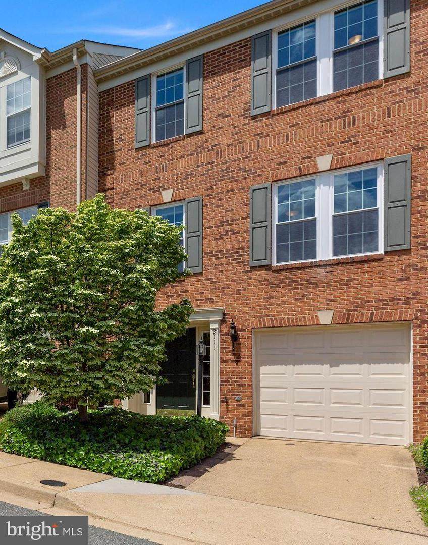 2111 Buchanan Court - Photo 1