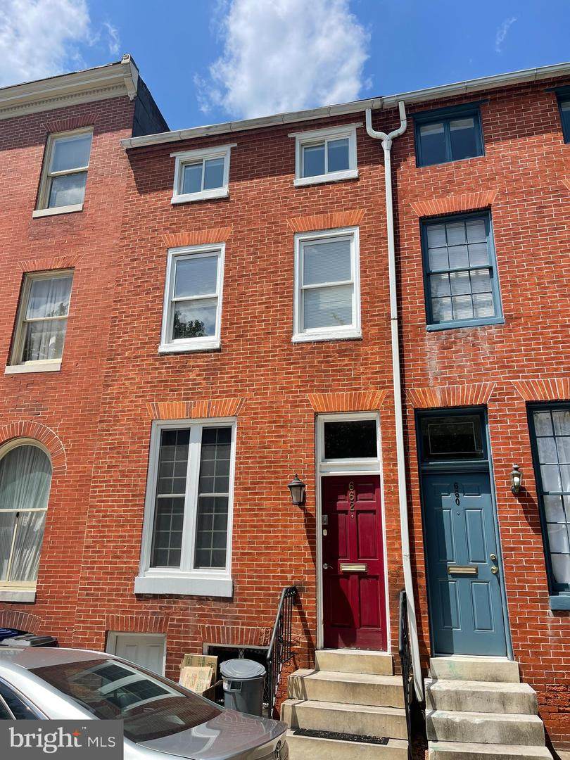 662 Washington Boulevard - Photo 1