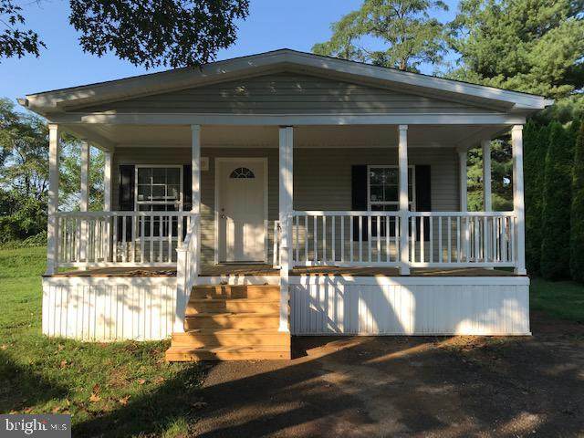 38 Colonial Circle - Photo 1