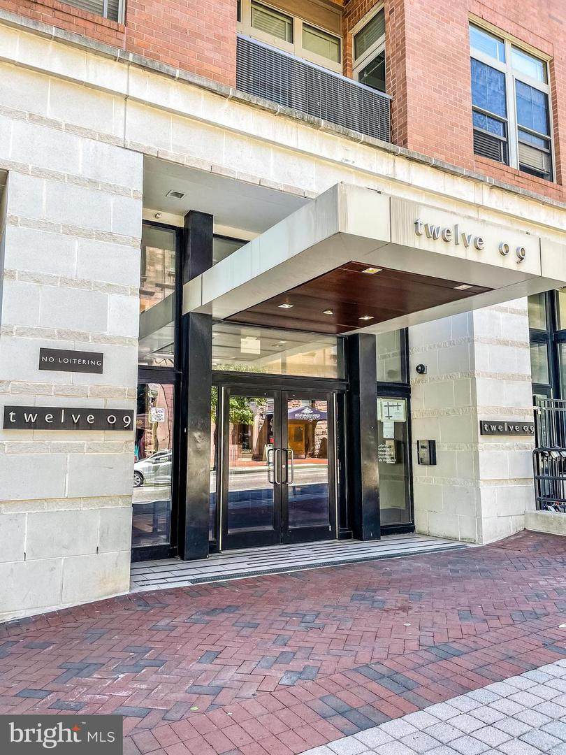 1209 Charles Street - Photo 1