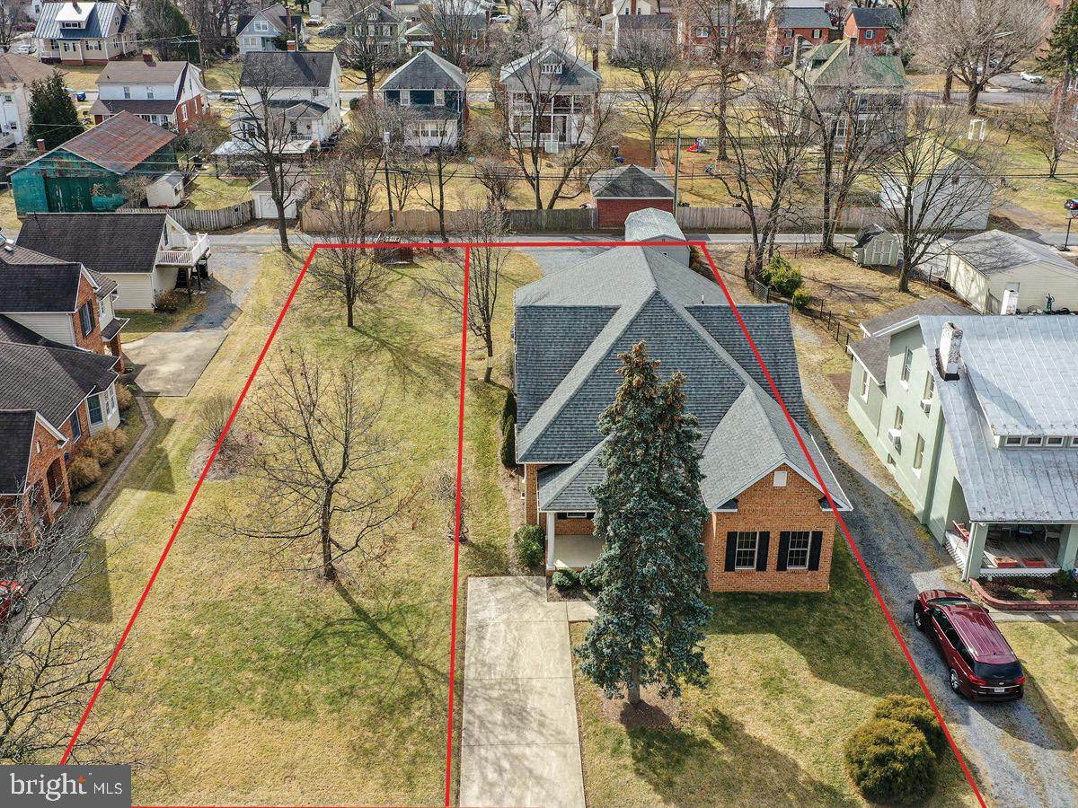 683 Woodland Avenue - Photo 1