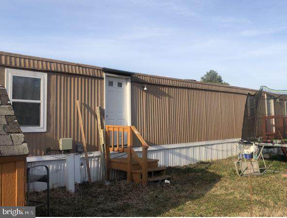 432 Alder Avenue - Photo 1