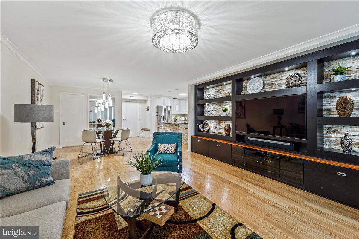 10619 Valley Forge Circle - Photo 1