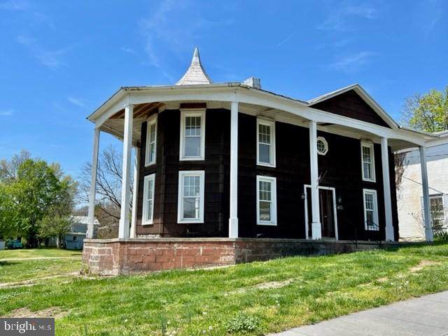321 3RD Street - Photo 1