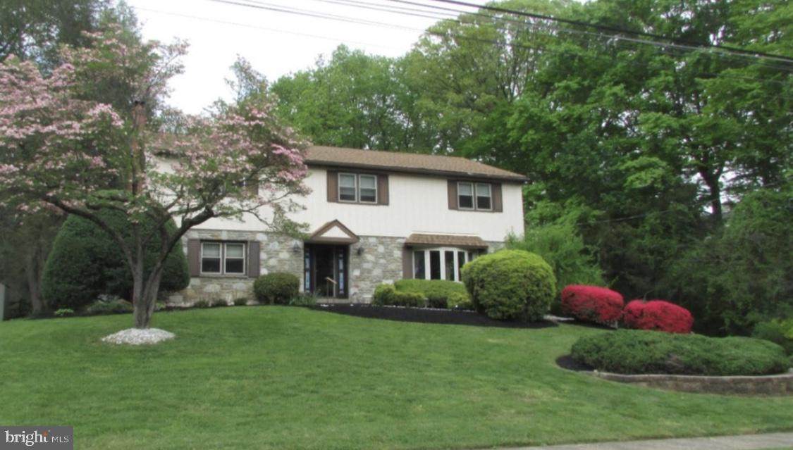 535 Oak Shade Avenue - Photo 1