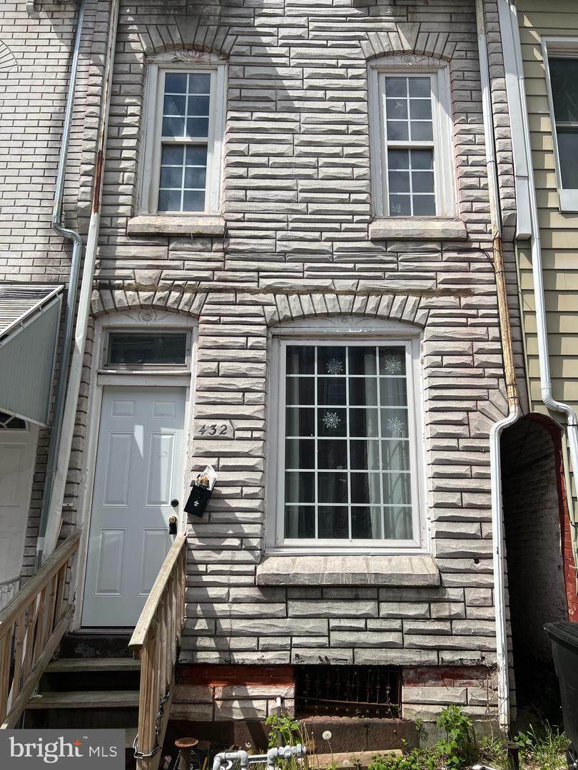 432 Rosenthal Street - Photo 1