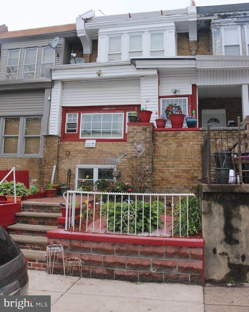 719 Rockland Street - Photo 1