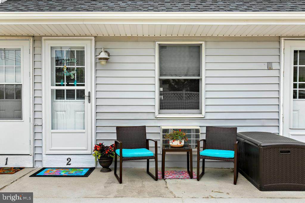 137 Maryland Avenue - Photo 1