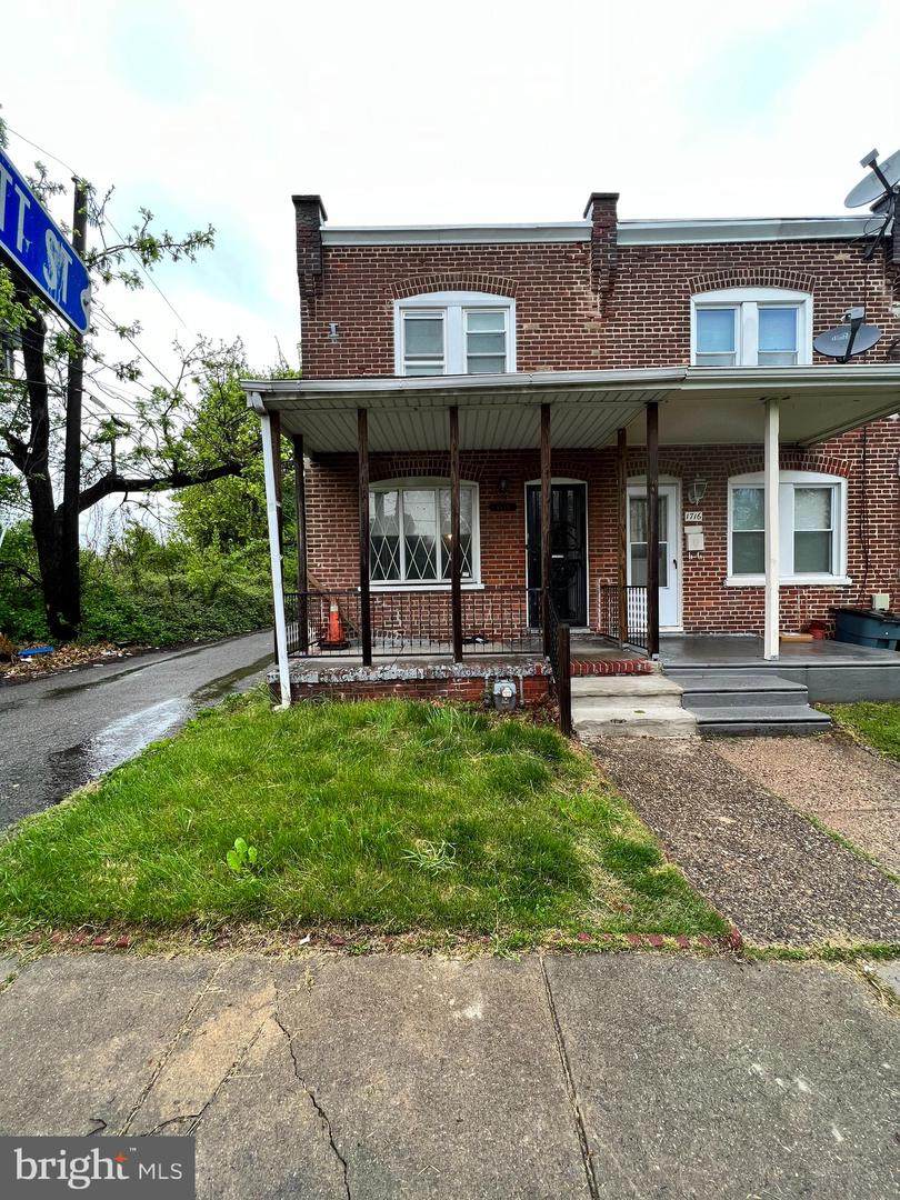 1718 11TH Street - Photo 1