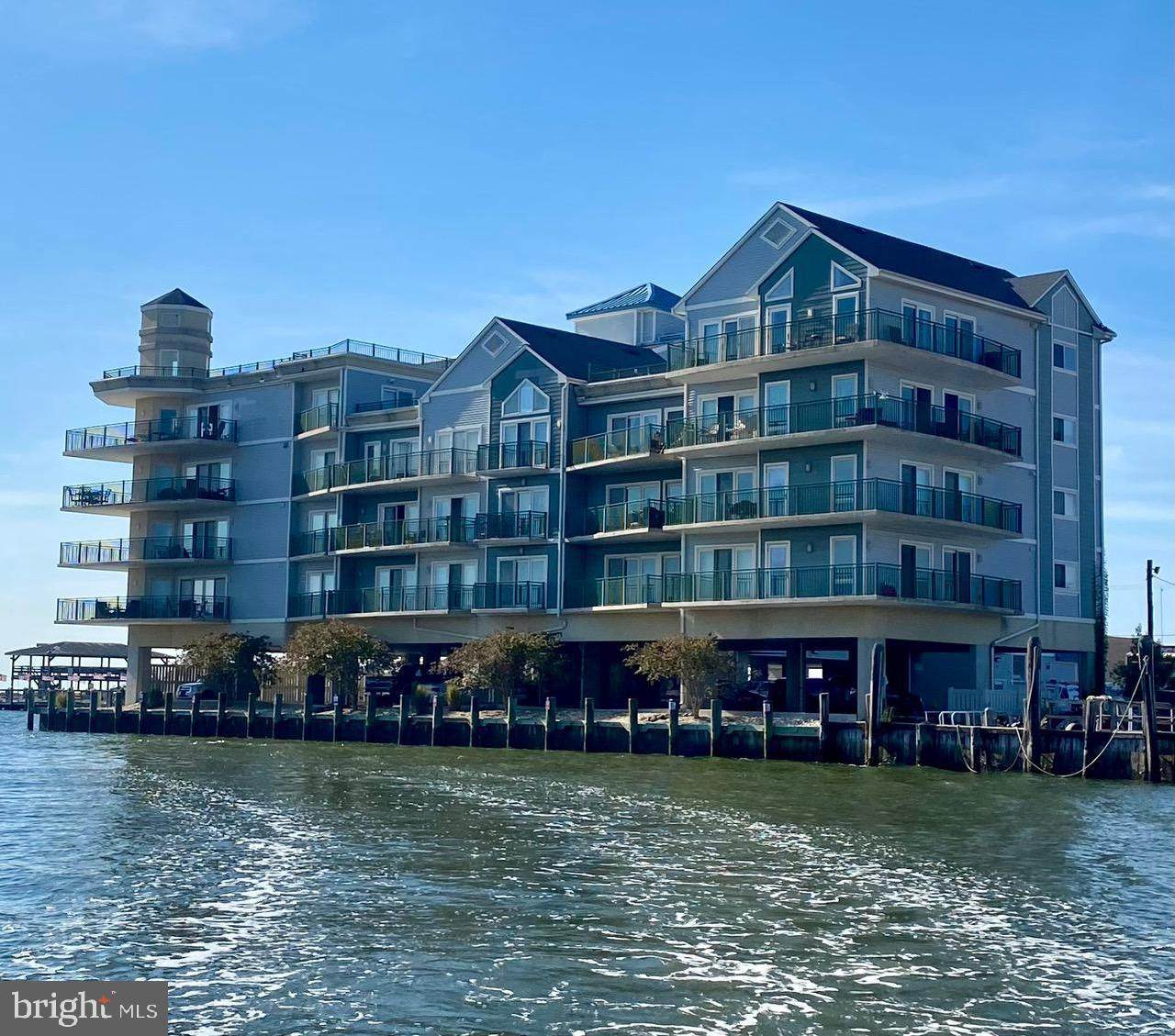 1 Dock Street - Photo 1