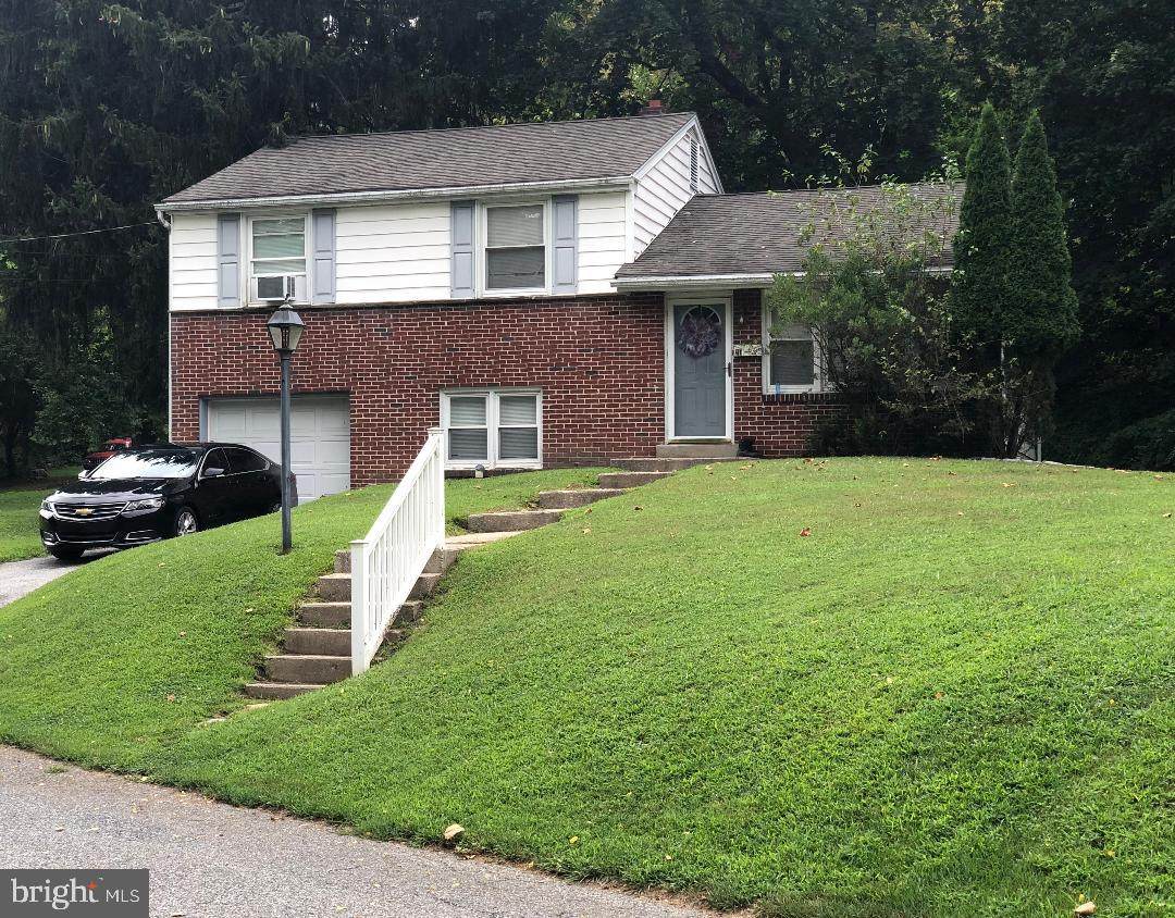 211 Slack Drive - Photo 1