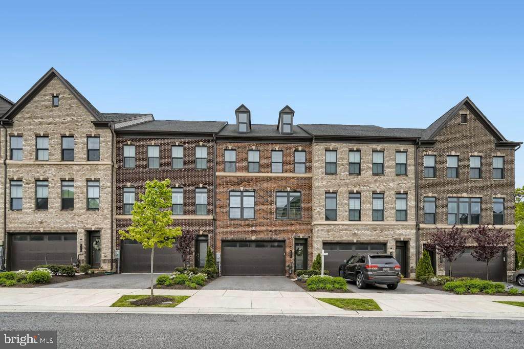 6325 Falconwood Street - Photo 1
