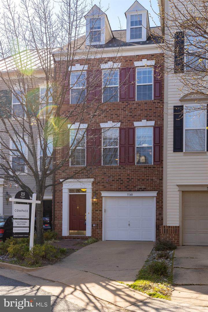 5140 Donovan Drive - Photo 1
