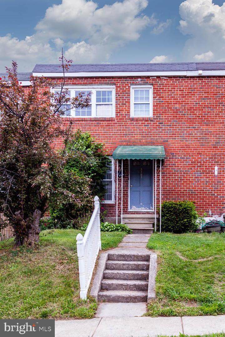 5105 Wasena Avenue - Photo 1