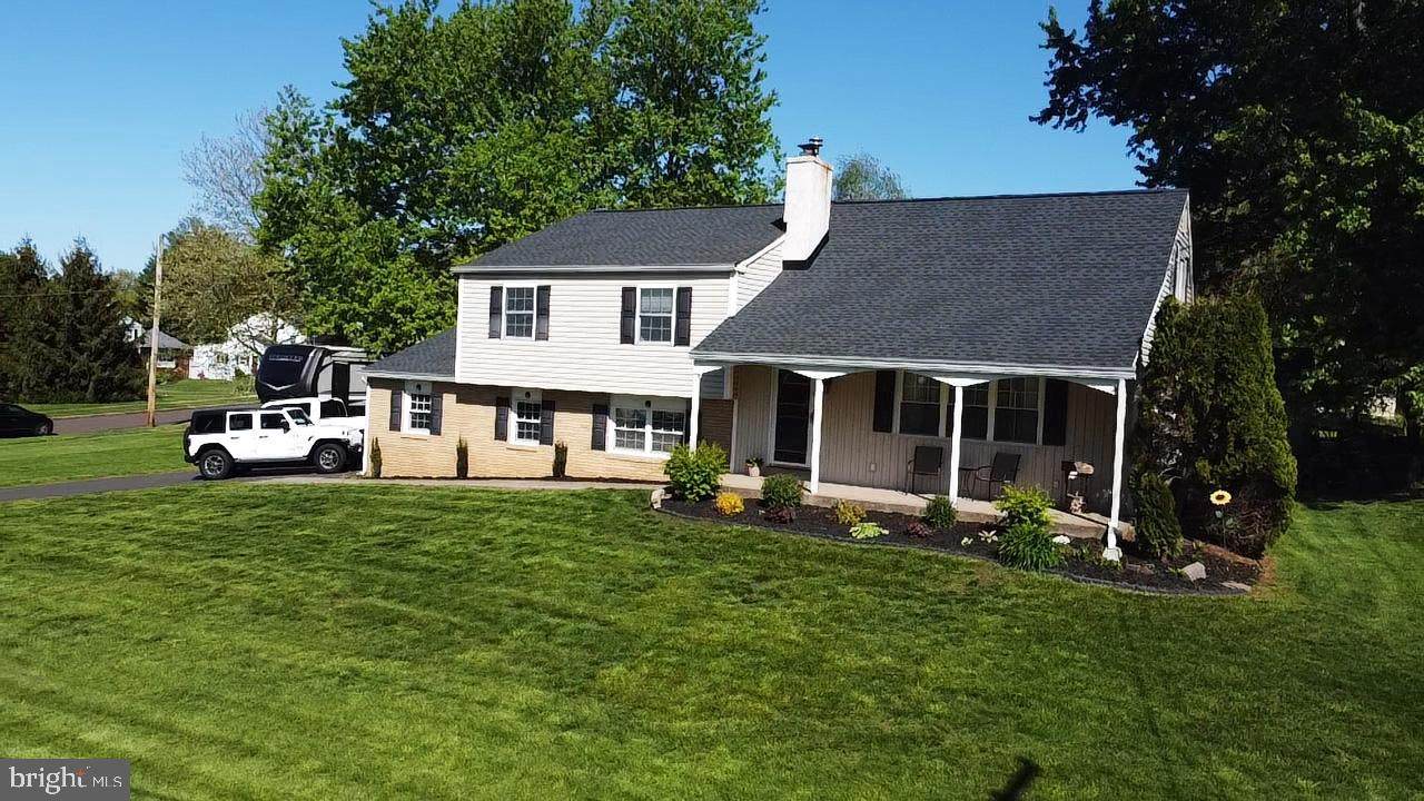15 Kathryn Road - Photo 1