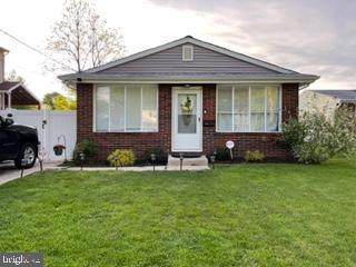 105 Erie Avenue - Photo 1