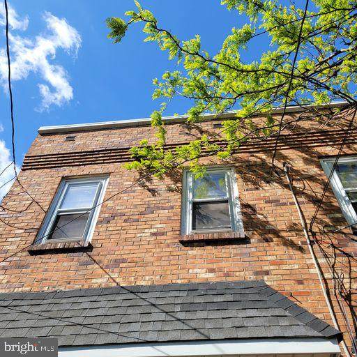 524 Trenton Avenue - Photo 1