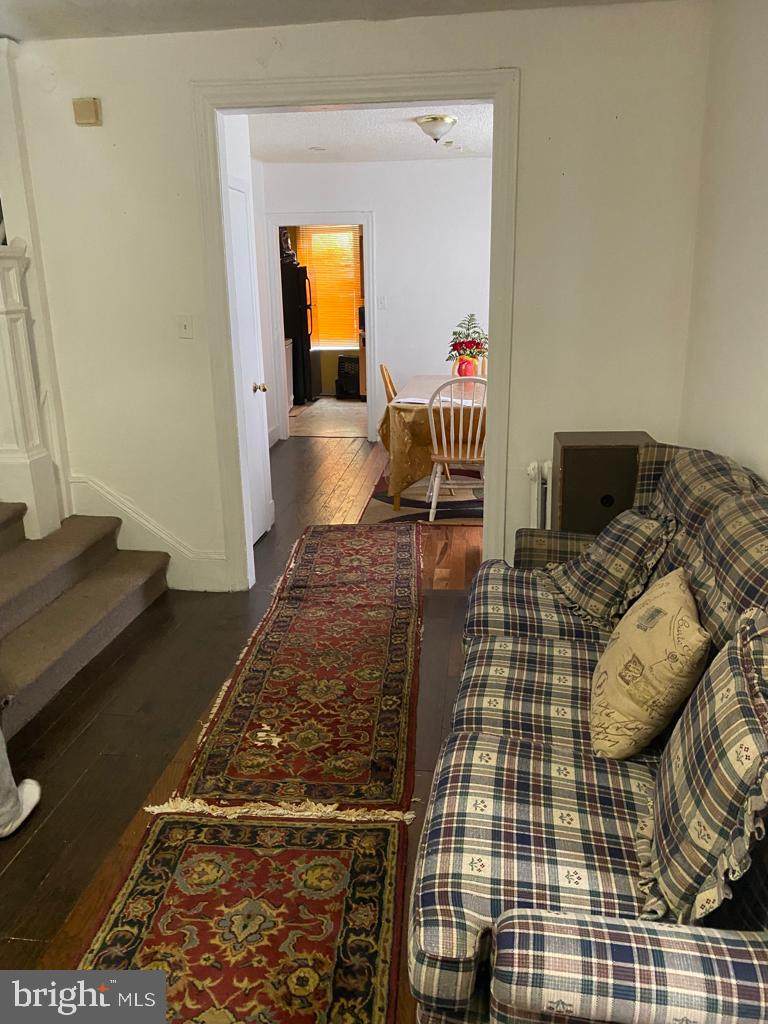 506 Hermitage Avenue - Photo 1