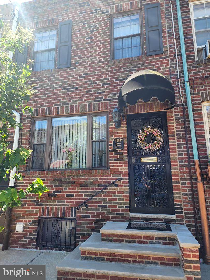 822 Sears Street - Photo 1