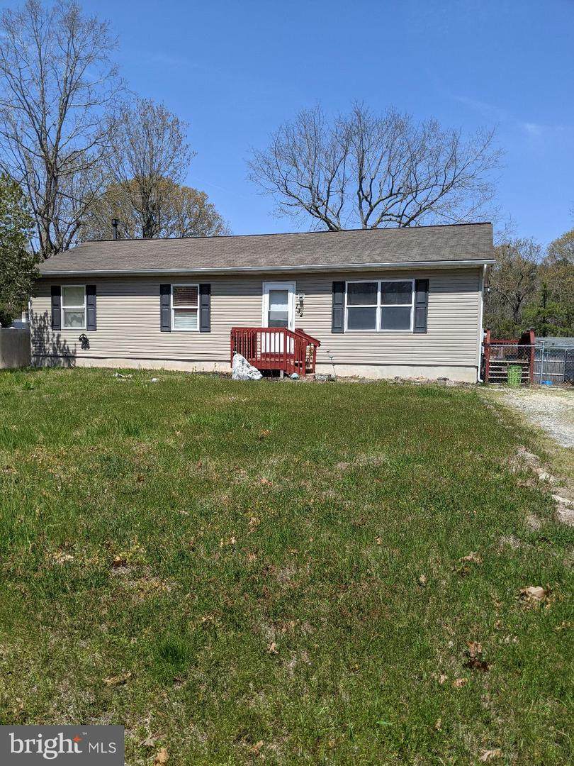 132 River Drive - Photo 1