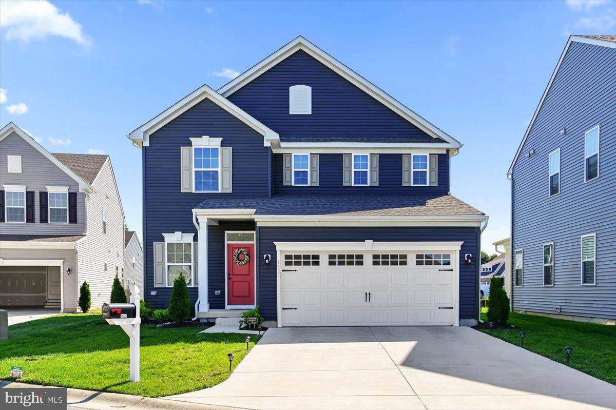 9437 Rolling Green Drive - Photo 1