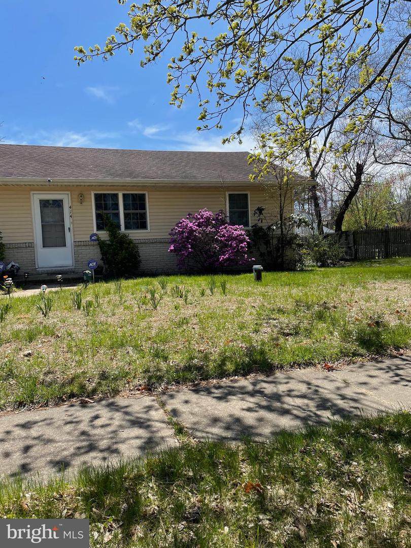 414 Spring Road - Photo 1