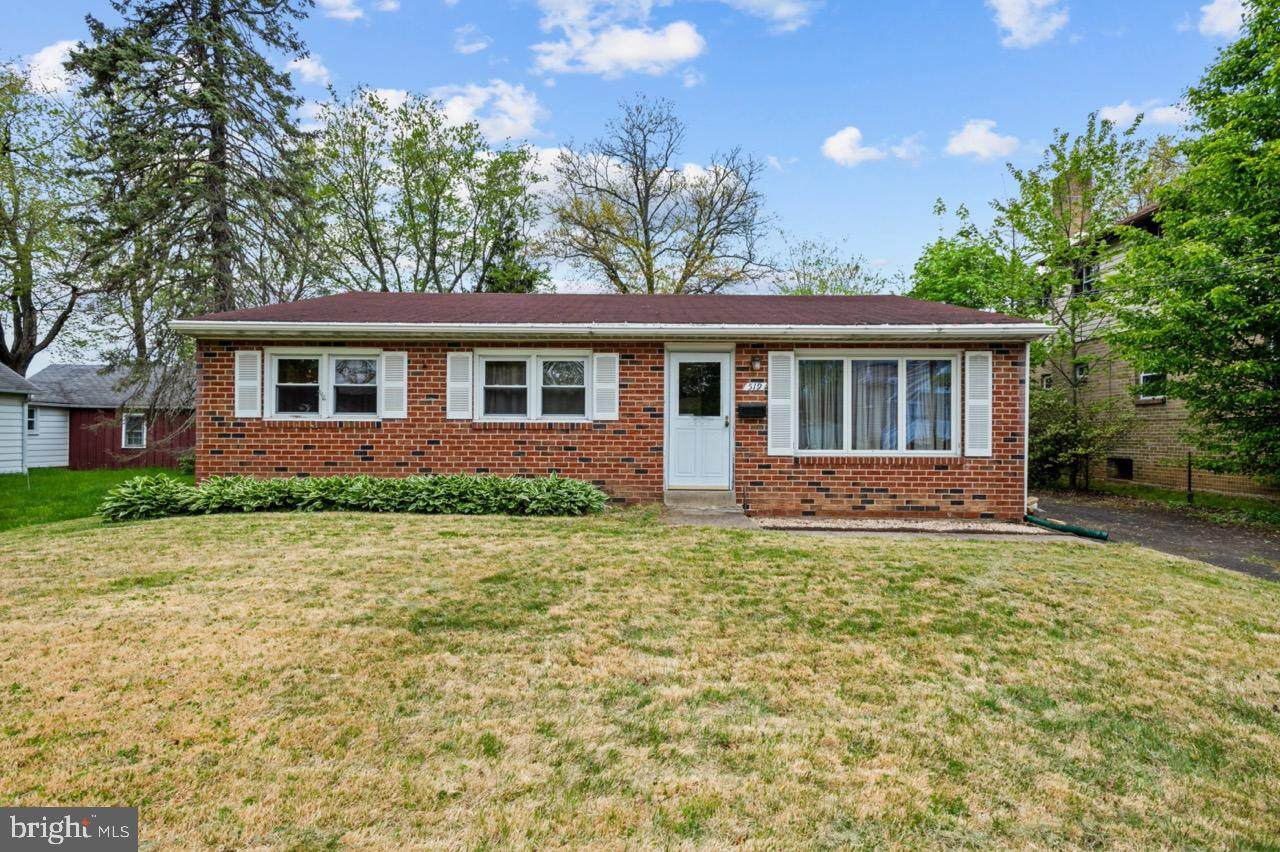 519 6TH Avenue - Photo 1
