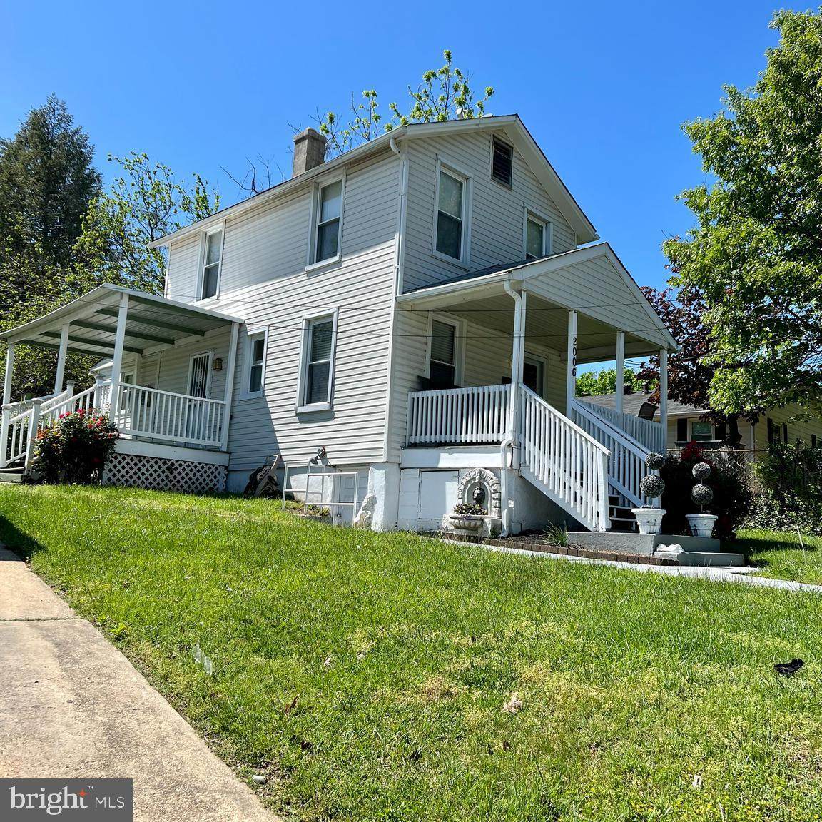 2006 Virginia Avenue - Photo 1