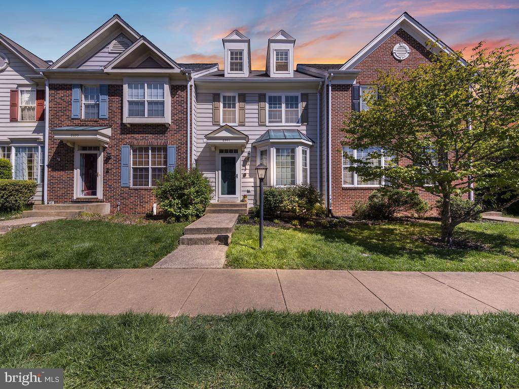 8901 Moat Crossing Place - Photo 1