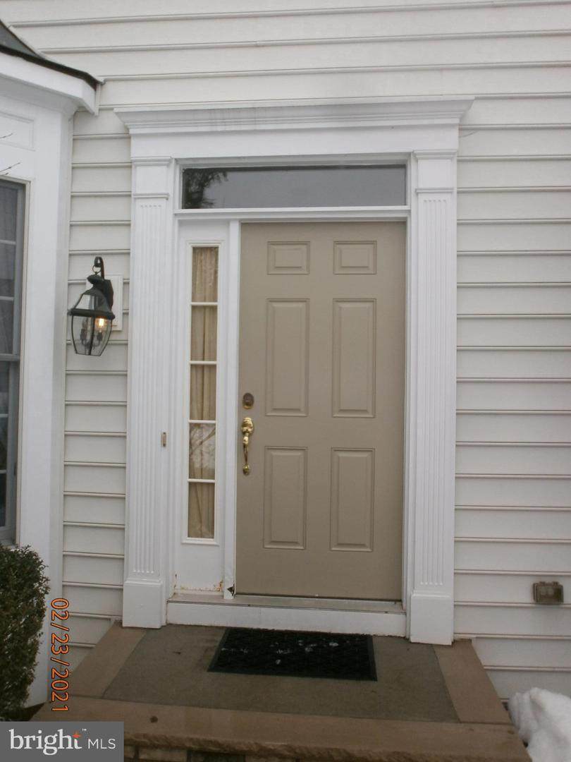 8 Trewbridge Court - Photo 1